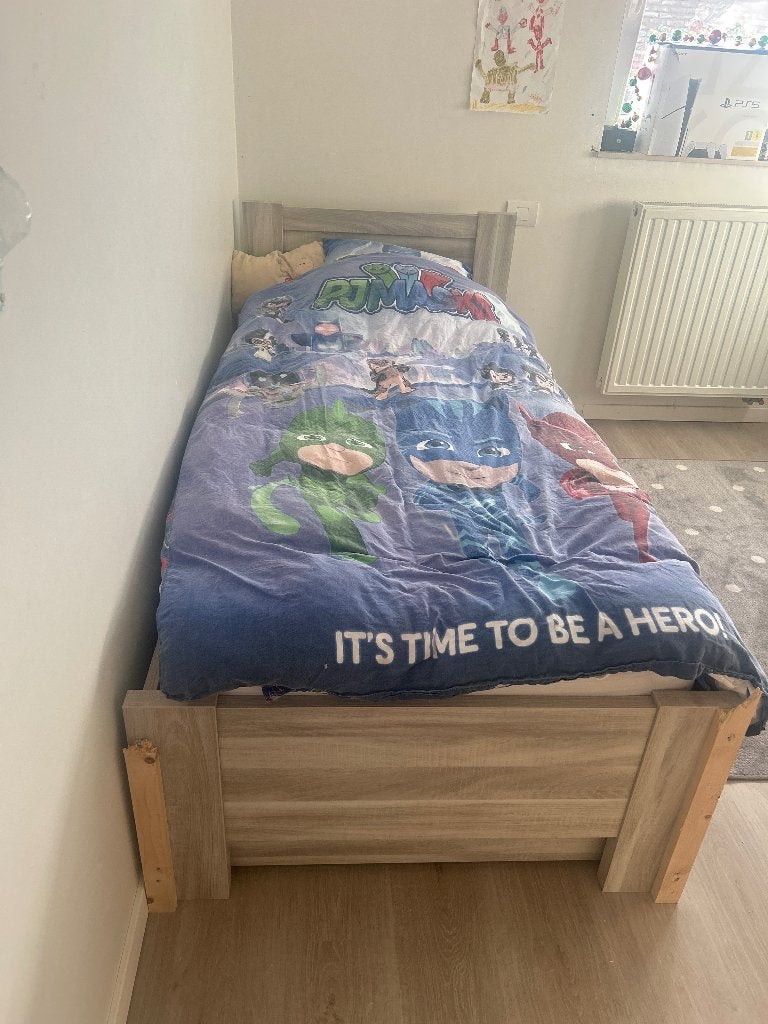 Bed, Huis en Inrichting, Ophalen, Eenpersoons, 200 cm, Grijs