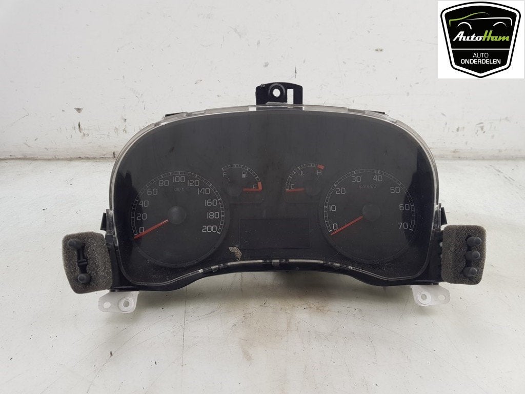 INSTRUMENTS DE BORD Fiat Doblo Cargo (223) (01-2001/12-2010), Utilisé, Fiat