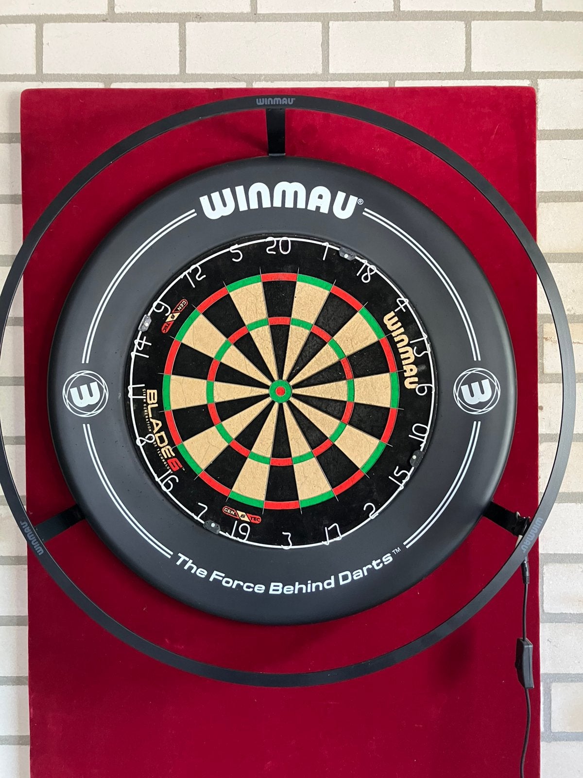 Zeer complete dartset !!!!, Sport en Fitness, Darts, Ophalen of Verzenden, Zo goed als nieuw, Dartbord
