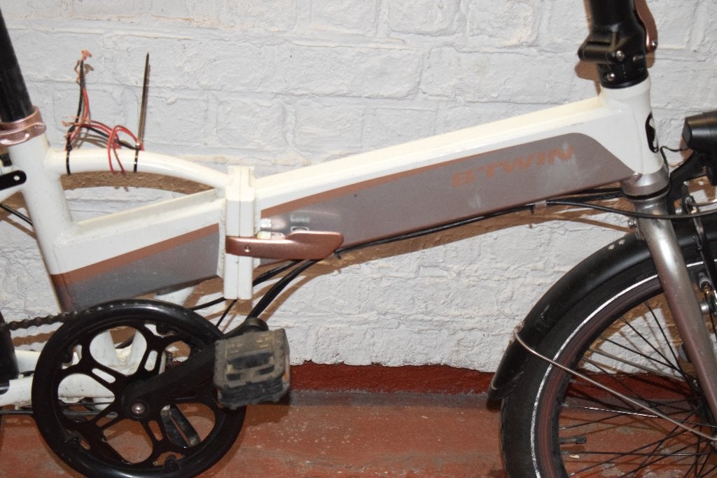 ELEKTRISCHEFIETS BTWIN TILT 500 VOUWFIETS, Fietsen en Brommers, Gebruikt, Minder dan 47 cm, 50 km per accu of meer, Ophalen