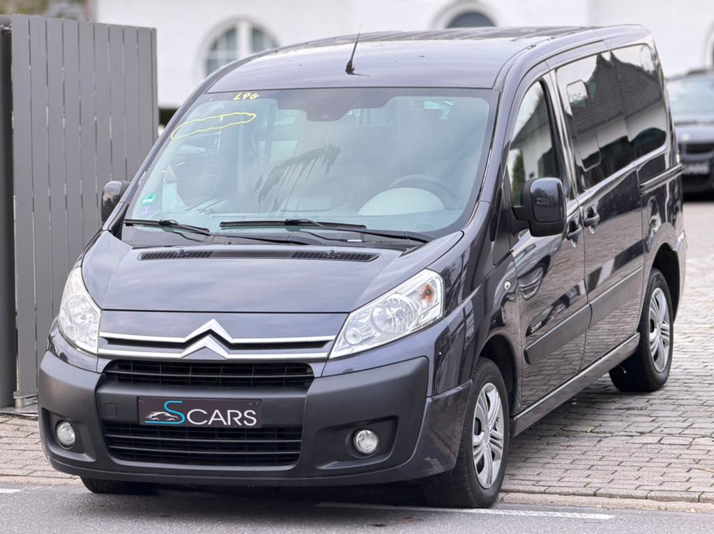 Citroen jumpy 2.0i Lpg ** 8 Zitplaatsen ** Airco **, Voorwielaandrijving, https://public.car-pass.be/vhr/3672bbb0-7382-4b31-9579-3638c7eb927f