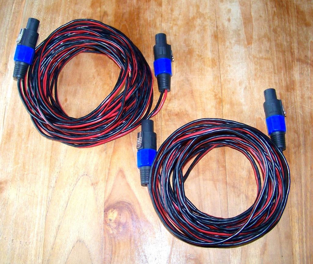 Luidsprekersnoeren 2x7,5 m - 2x2,5mm rood/zwart, Musique & Instruments, Câbles & Prises, Comme neuf, Haut-parleur ou Amplificateur