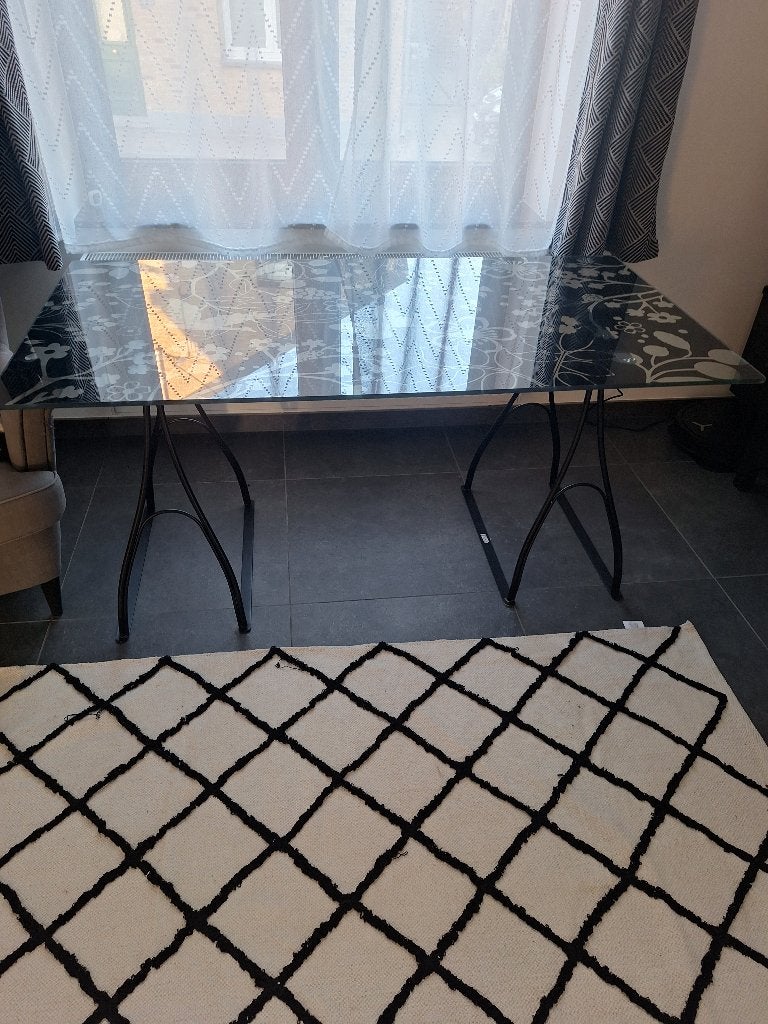 Bureau/table ikea verre, Autres types, 80 cm, Utilisé, IKEA