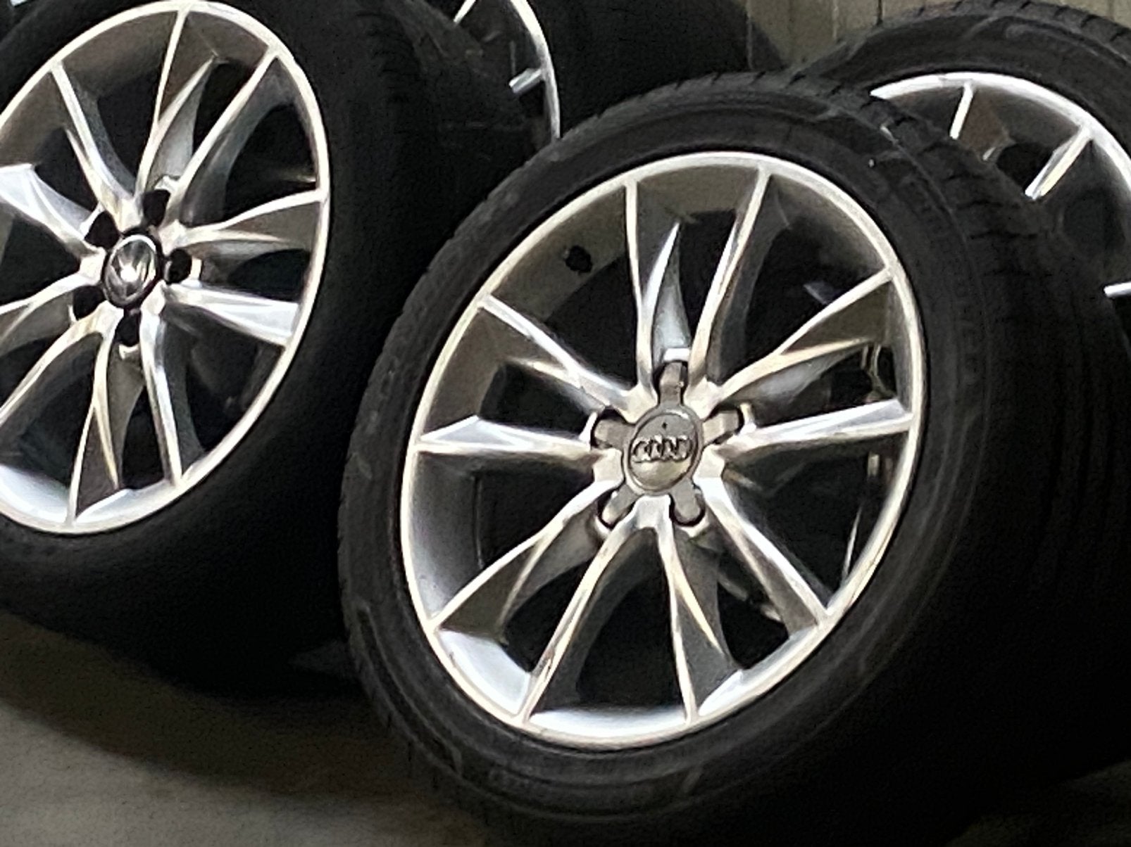TE KOOP – Originele Audi velgen 17 inch met banden, Ophalen, Gebruikt, Banden en Velgen, 17 inch