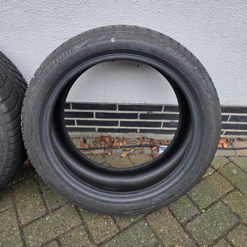 2 x bridgestone 225/45/18 banden met 6,5mm profiel, Ophalen, 18 inch, Gebruikt, Banden en Velgen