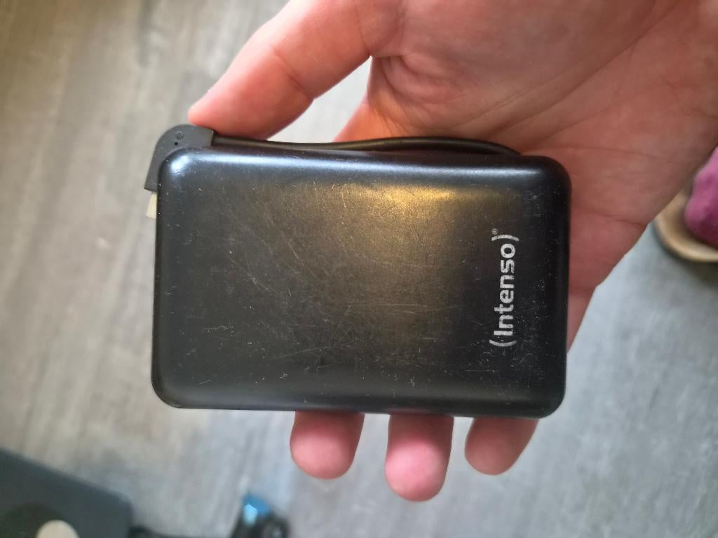 Intenso XC10000 powerbank – 10000 mAh, Télécoms, Batteries externes, Enlèvement ou Envoi, Utilisé