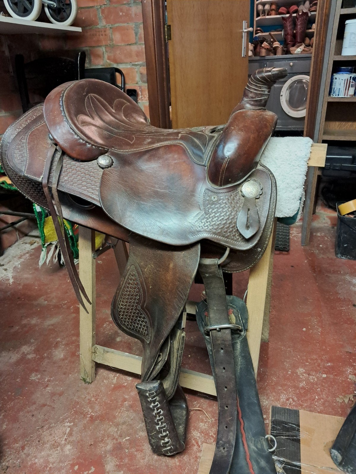 westernzadel, Animaux & Accessoires, Chevaux & Poneys | Selles, Siège semi-creux, L (17.5 pouces), Enlèvement, Utilisé