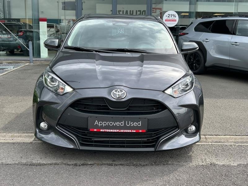 Toyota Yaris 1.5HYB DYNAMIC + HEATED SEATS, Auto's, Toyota, Automaat, 1490 cc, USB, Hybride Elektrisch/Benzine