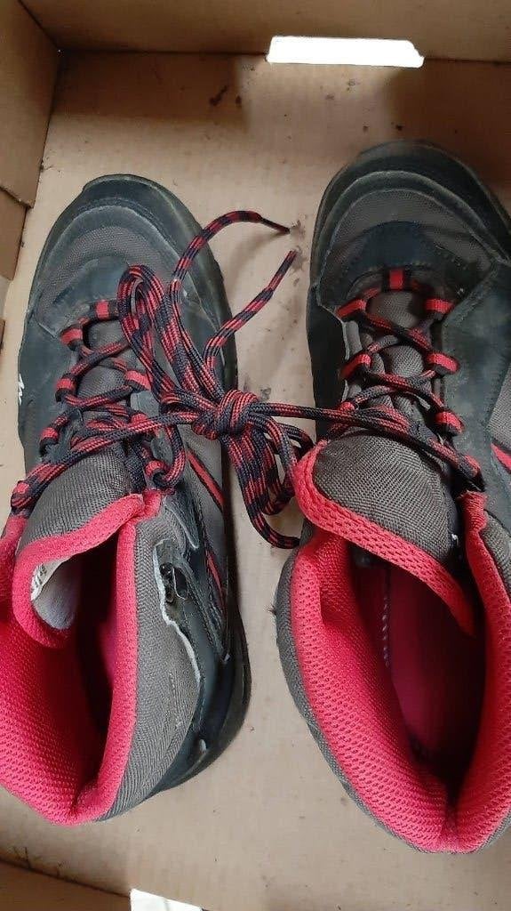 Hoge wandelschoen Quechua 37 zwart rood veters als nieuw, Zwart, Zo goed als nieuw, Quechua, Wandelschoenen
