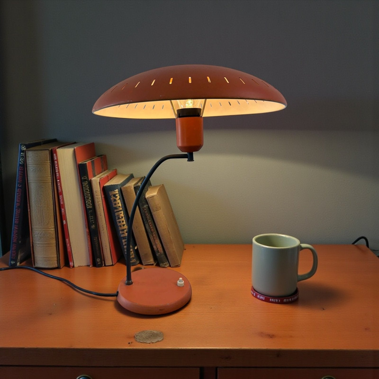 Lampe de table vintage Louis Kalff orange, Envoi