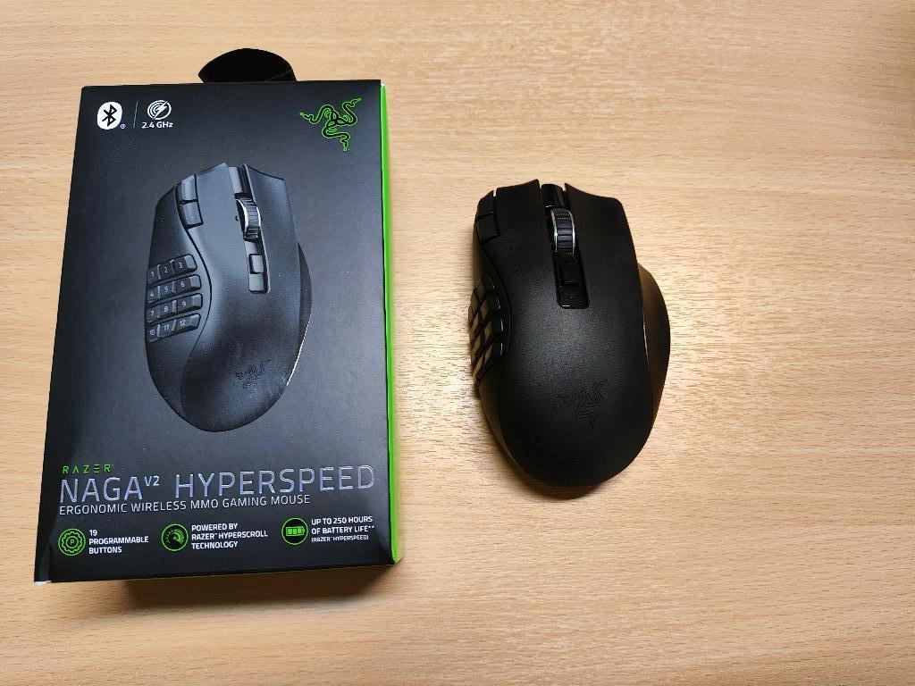 Razer Naga Hyperspeed V2, Souris, Enlèvement ou Envoi, Comme neuf, Droitier