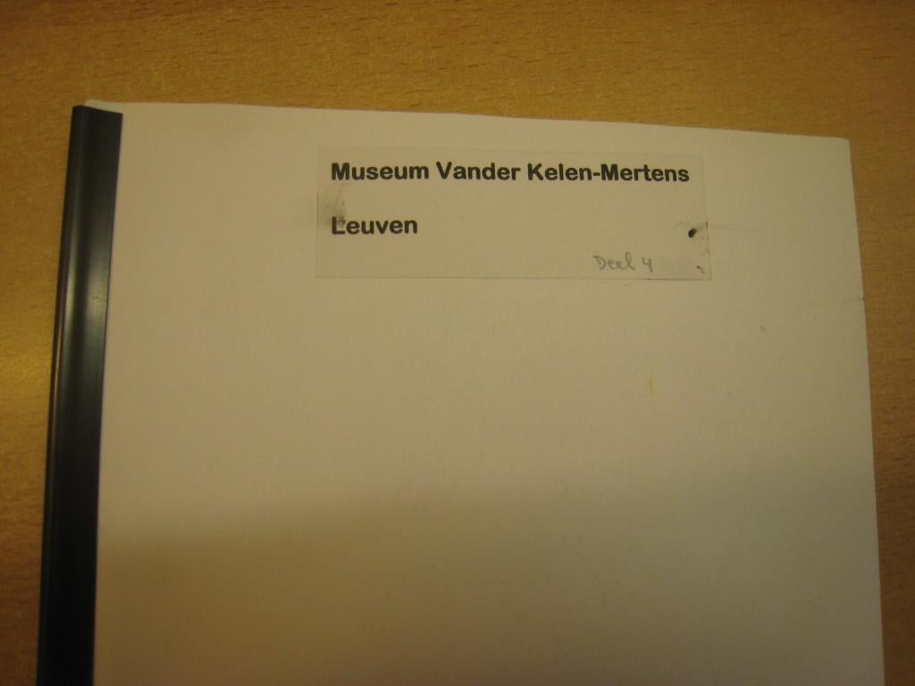 Museum Vander Kelen - Mertens te Leuven Deel 4, Antiek en Kunst, Kunst | Beelden en Houtsnijwerken, Ophalen of Verzenden