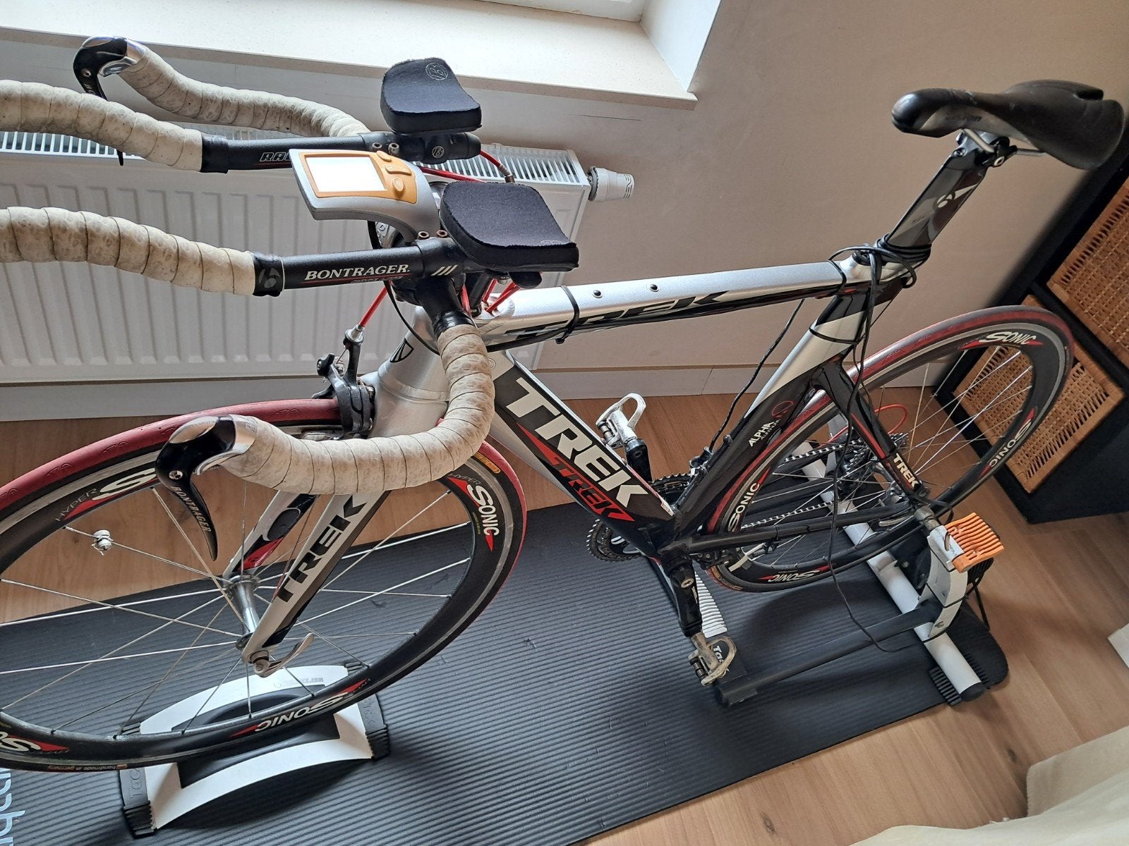 Vélo de contre-la-montre Trek avec roues Tacks Flow, Vélos & Vélomoteurs, Enlèvement