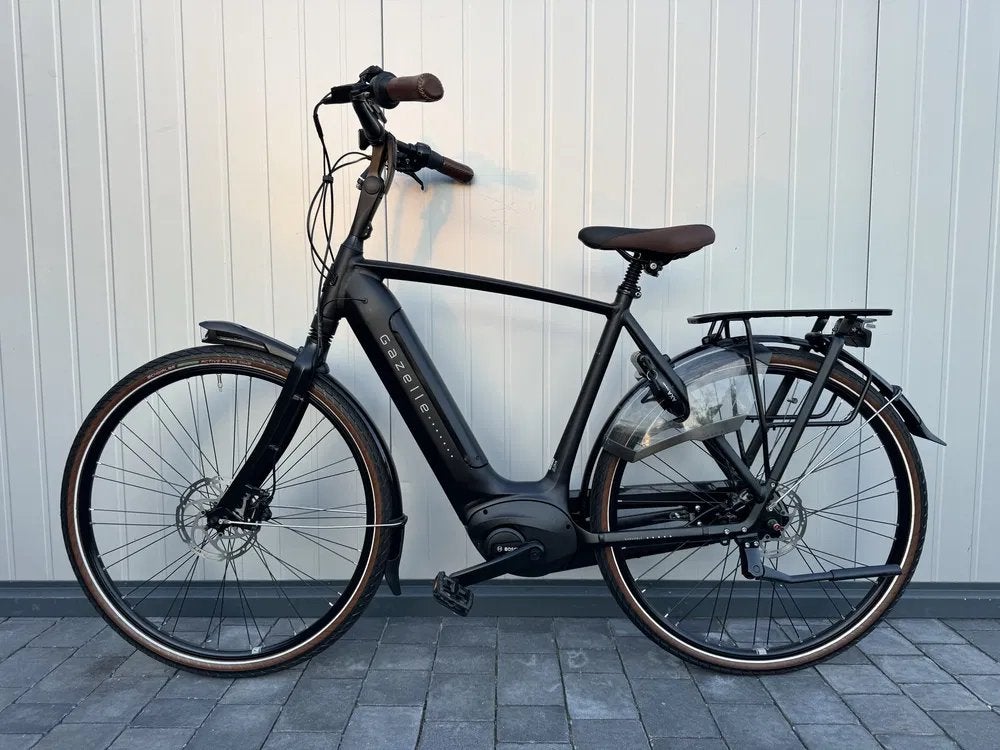 Vélo électrique Gazelle Grenoble C8 Bosch Motor pour homme, Vélos & Vélomoteurs, Vélos électriques, 50 km par batterie ou plus