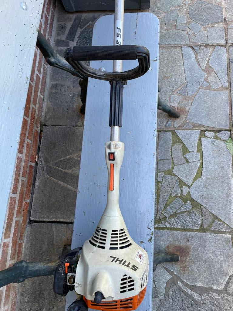 Grastrimmer sthil, Enlèvement, Utilisé