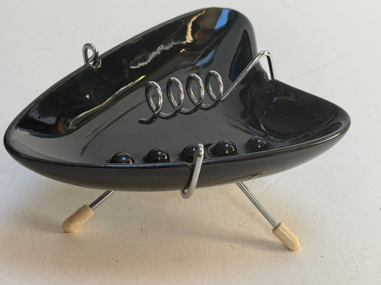 Cendrier vintage de style atomique des années 50, Vintage, Enlèvement ou Envoi, Comme neuf, Noir