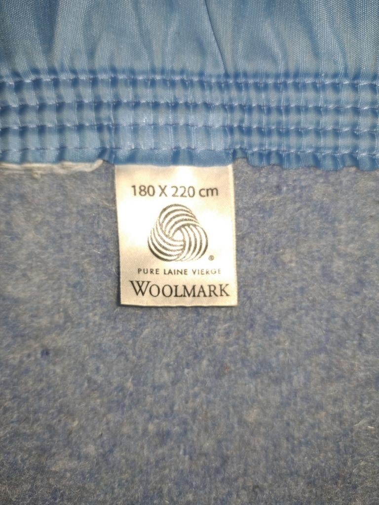 Plaid 100 % laine Woolmark, Enlèvement ou Envoi, Utilisé, Bleu, Couverture ou Couette