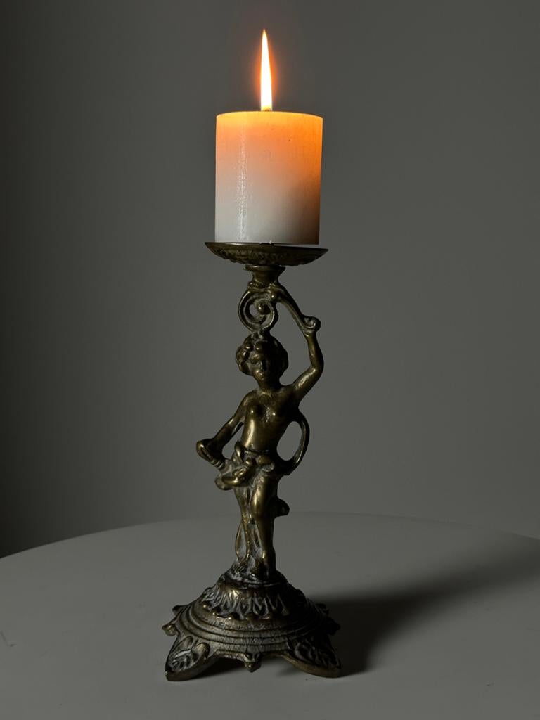 Antieke gegoten bronzen kandelaar, Antiek en Kunst, Ophalen