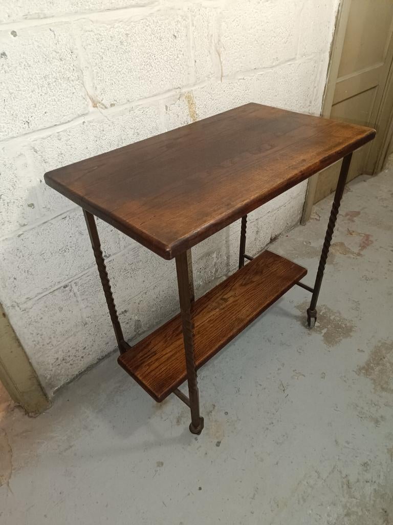 Table dessert chêne massif fer forgé a roulettes, Enlèvement ou Envoi