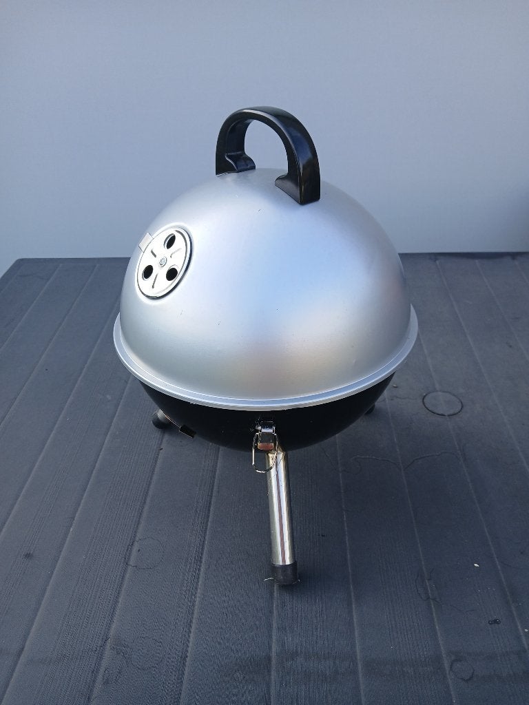 Tafel BBQ, Tuin en Terras, Ophalen, Zo goed als nieuw