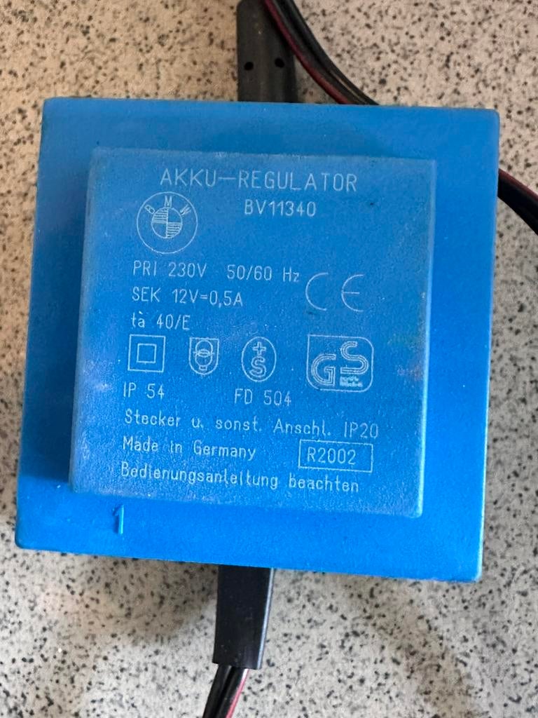 originele BMW accu-regulator / lader, Particulier