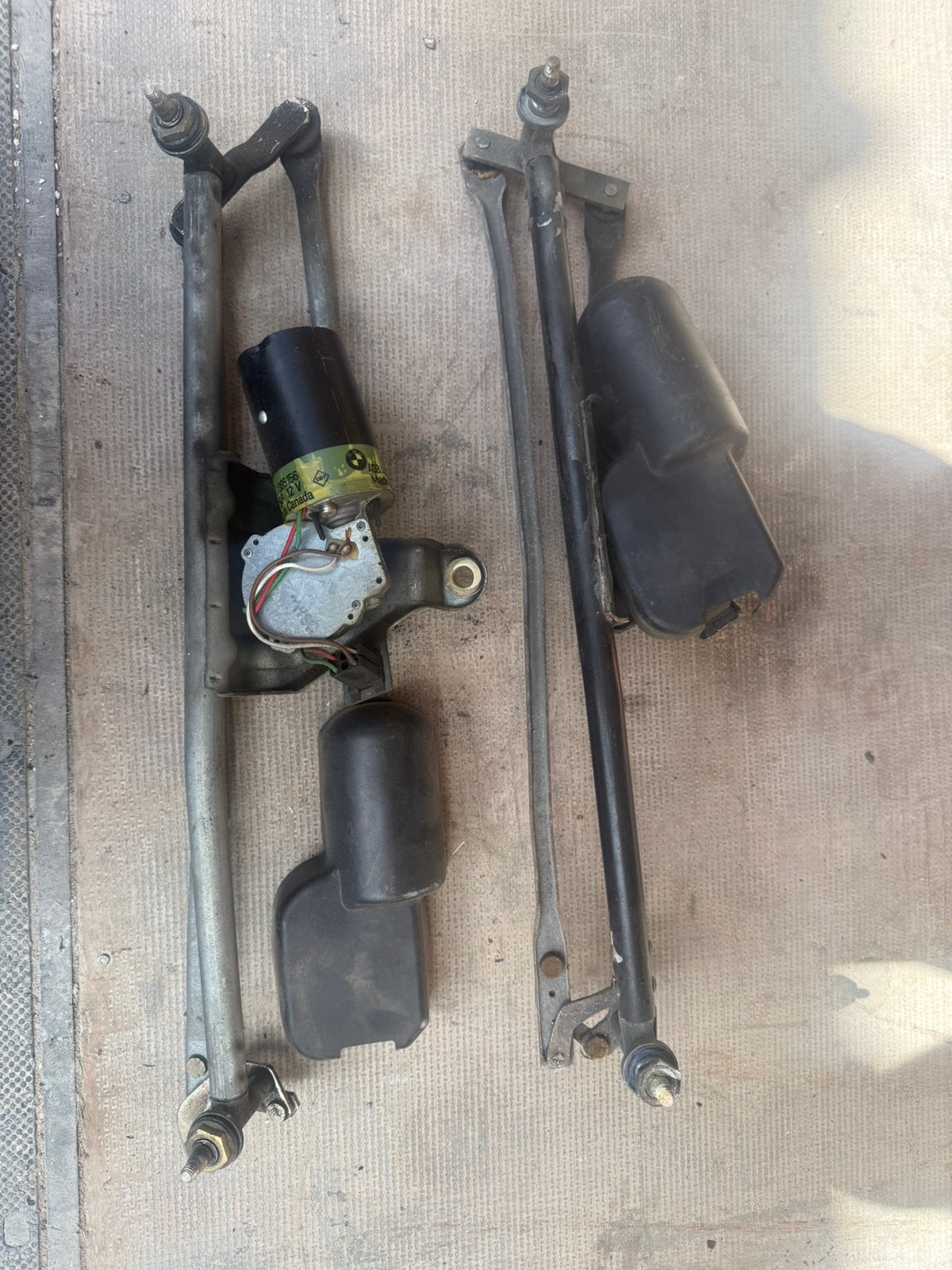 Mecanisme essuie glace BMW E30, Enlèvement, BMW