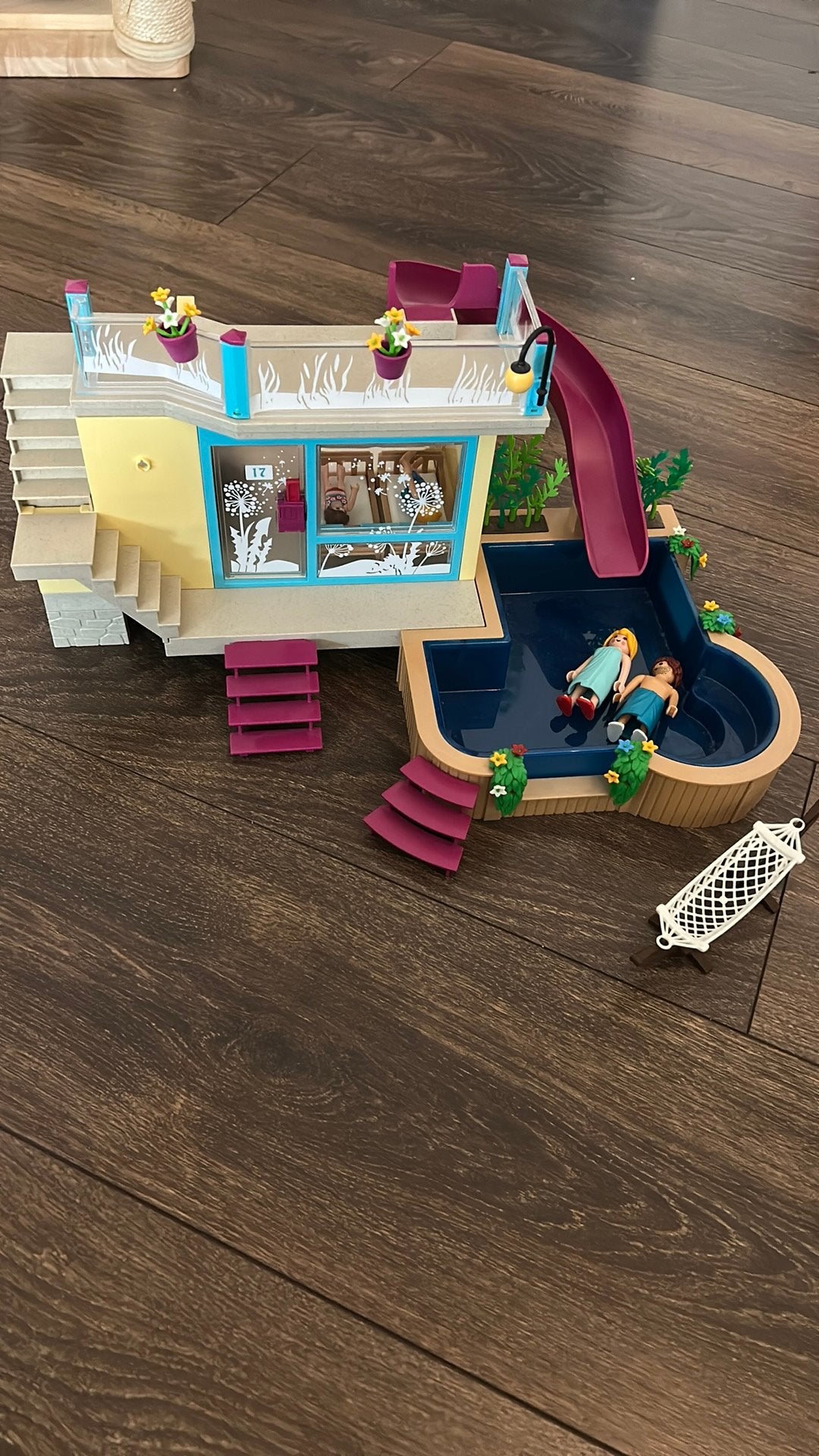 Bungalow familial et amusant Playmobil avec piscine, Enlèvement ou Envoi, Comme neuf, Maison de poupées