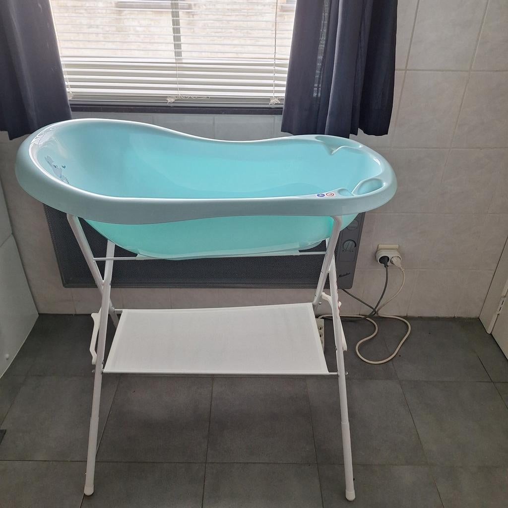Belle baignoire pour bébé sur support, Enlèvement, Baignoire