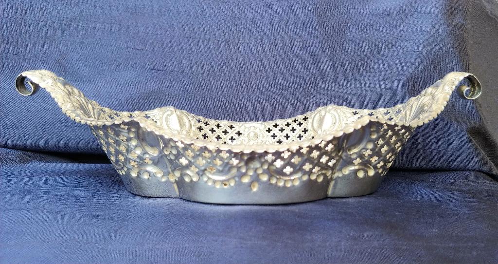 Sterling James Dixon & Sons Sweetmeat boat lacework 1895, Ophalen of Verzenden, Zilver