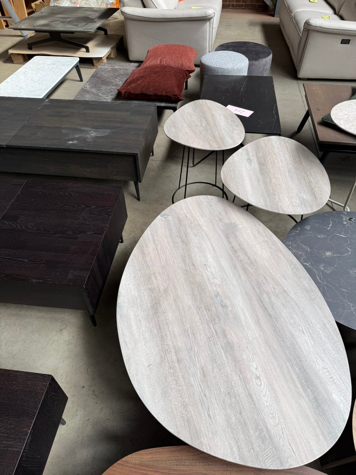 Set van 3 moderne bijzettafels, Huis en Inrichting, Tafels | Salontafels, Ophalen, Zo goed als nieuw