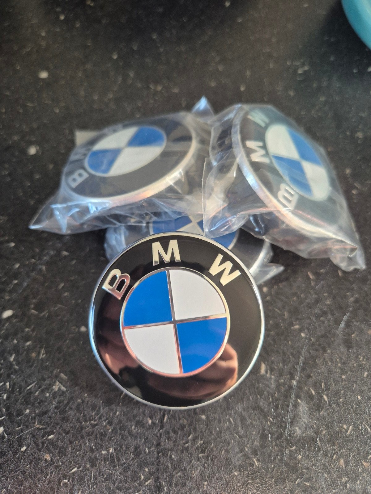 Bmw centercaps 56mm, Ophalen