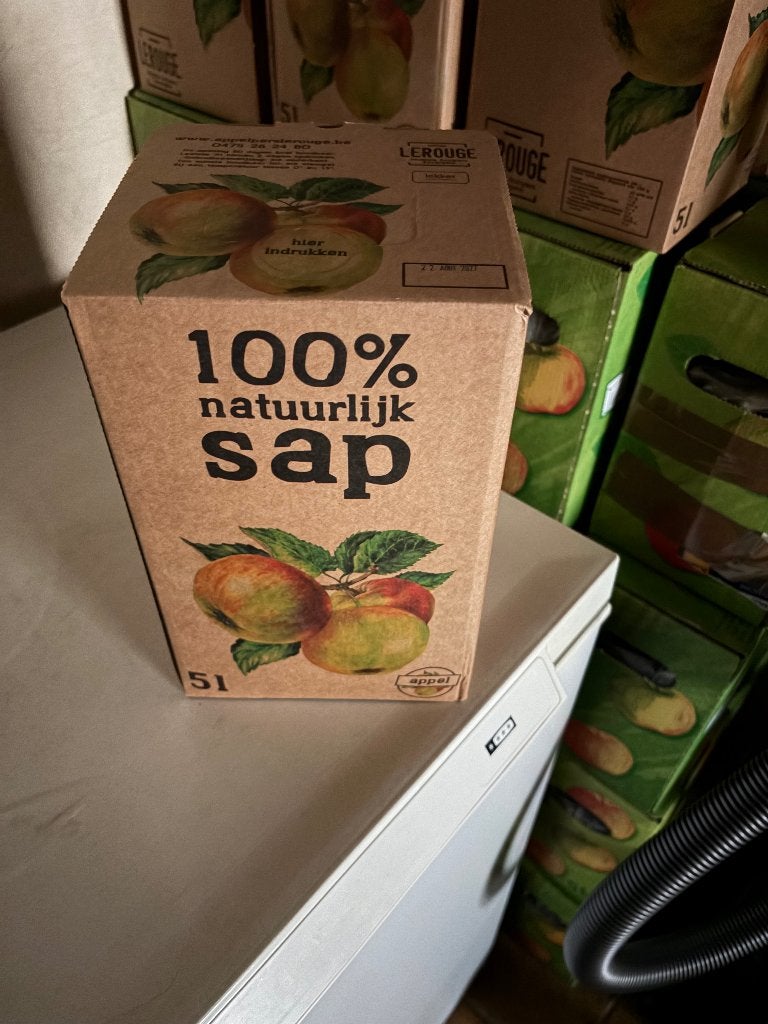 Jus de pomme et de poire, Enlèvement