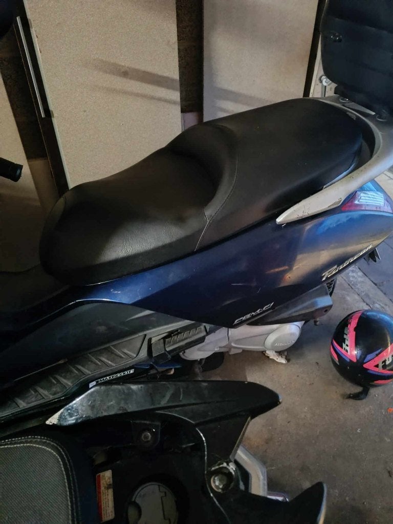 scouteur honda penteon fest 125125, Motos, Scooter, Occasion, 125 cm³, Particulier