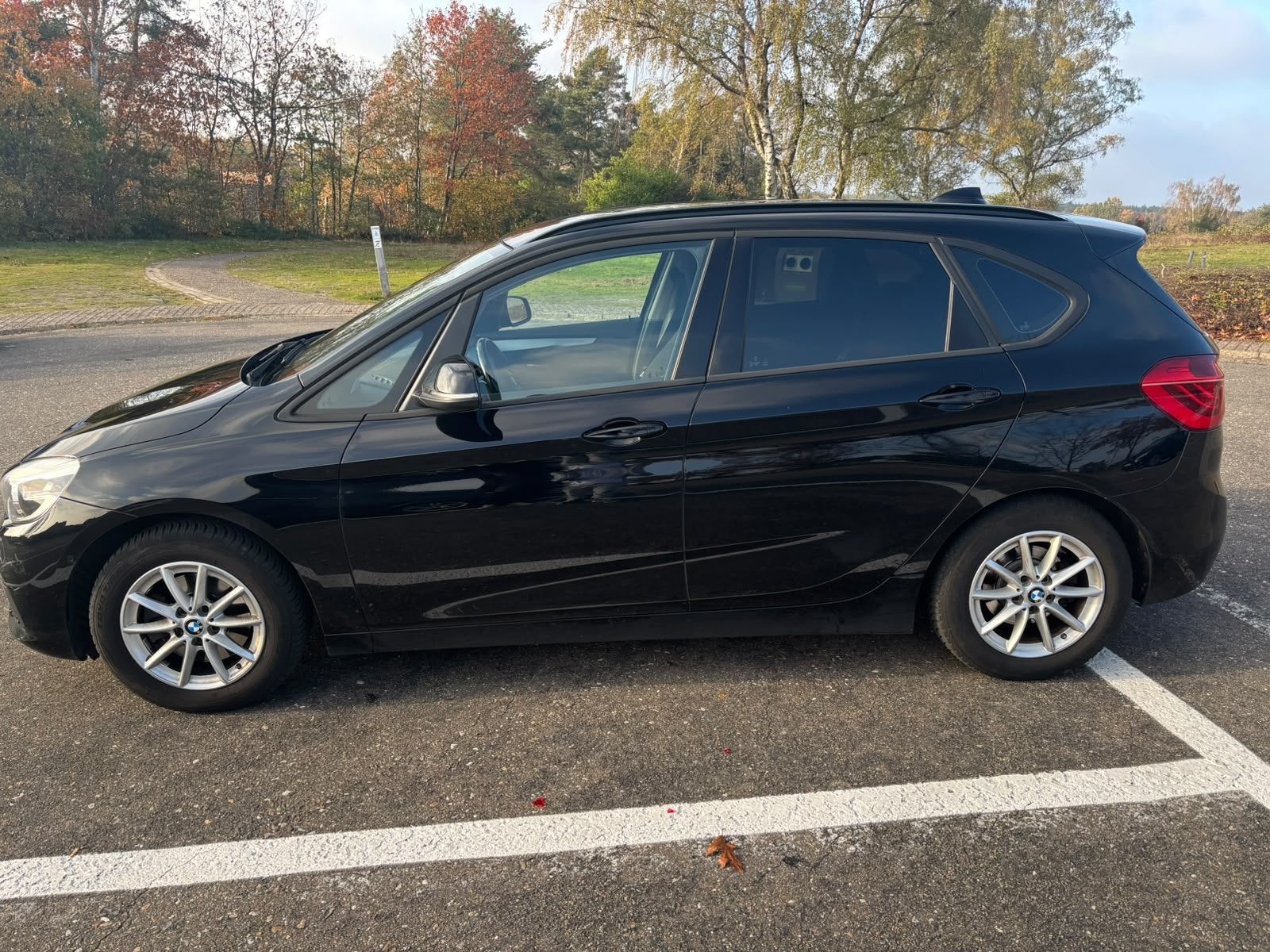 BMW 2 serie benzine automatic, Autos, Achat, Euro 6, Carnet d'entretien, Noir