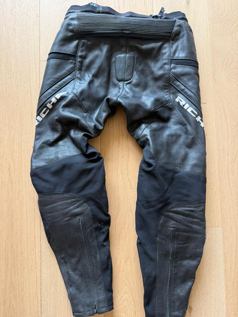 Richa lederen motorbroek maat 50, Motoren, Kleding | Motorkleding, Ophalen, Tweedehands, Heren, Broek | leer