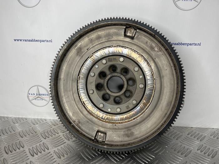 Volant d'inertie masse double d'un Mercedes A-Klasse, -, 3 mois de garantie, Utilisé, -
