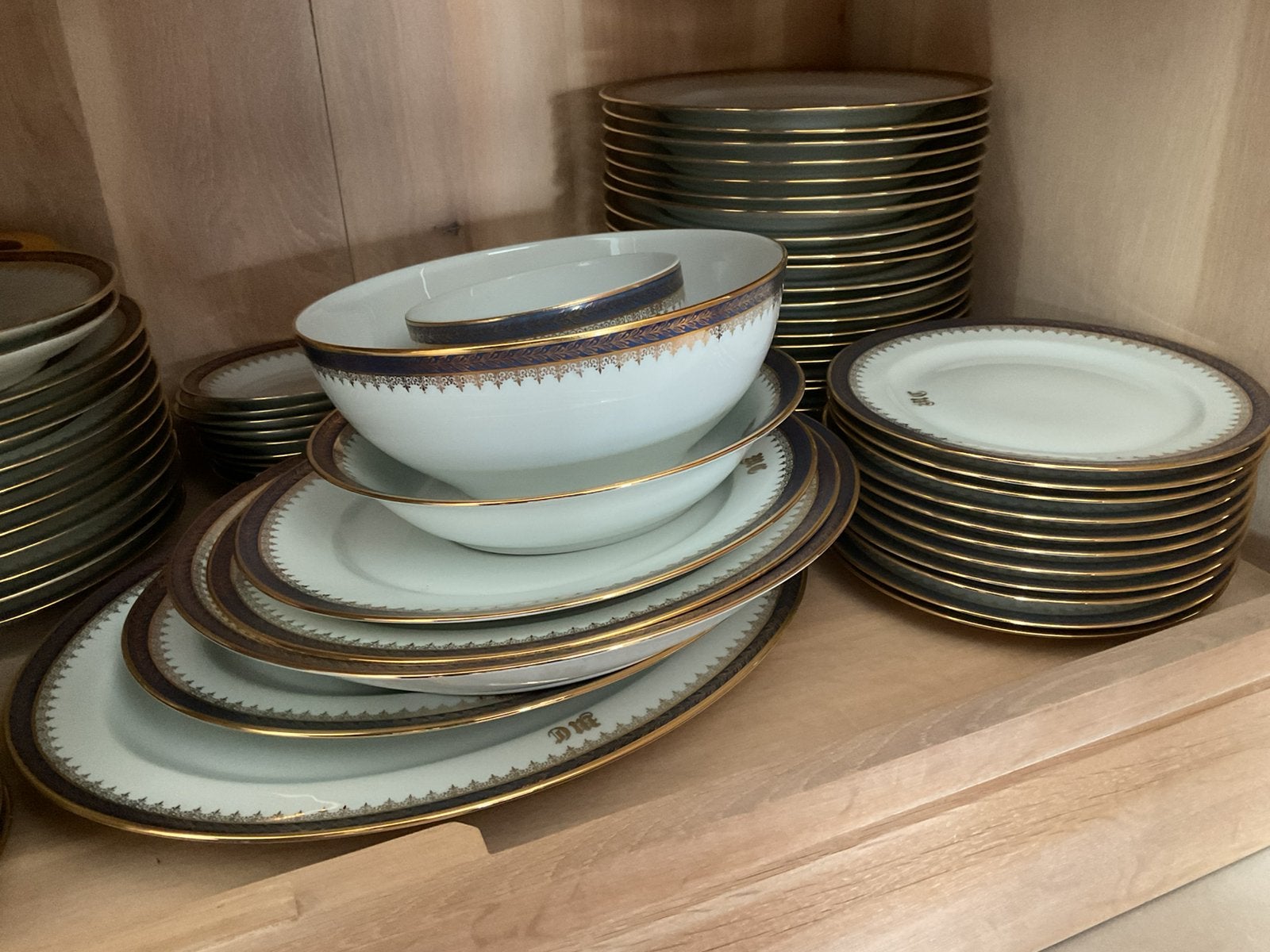 Limoges servies, Ophalen