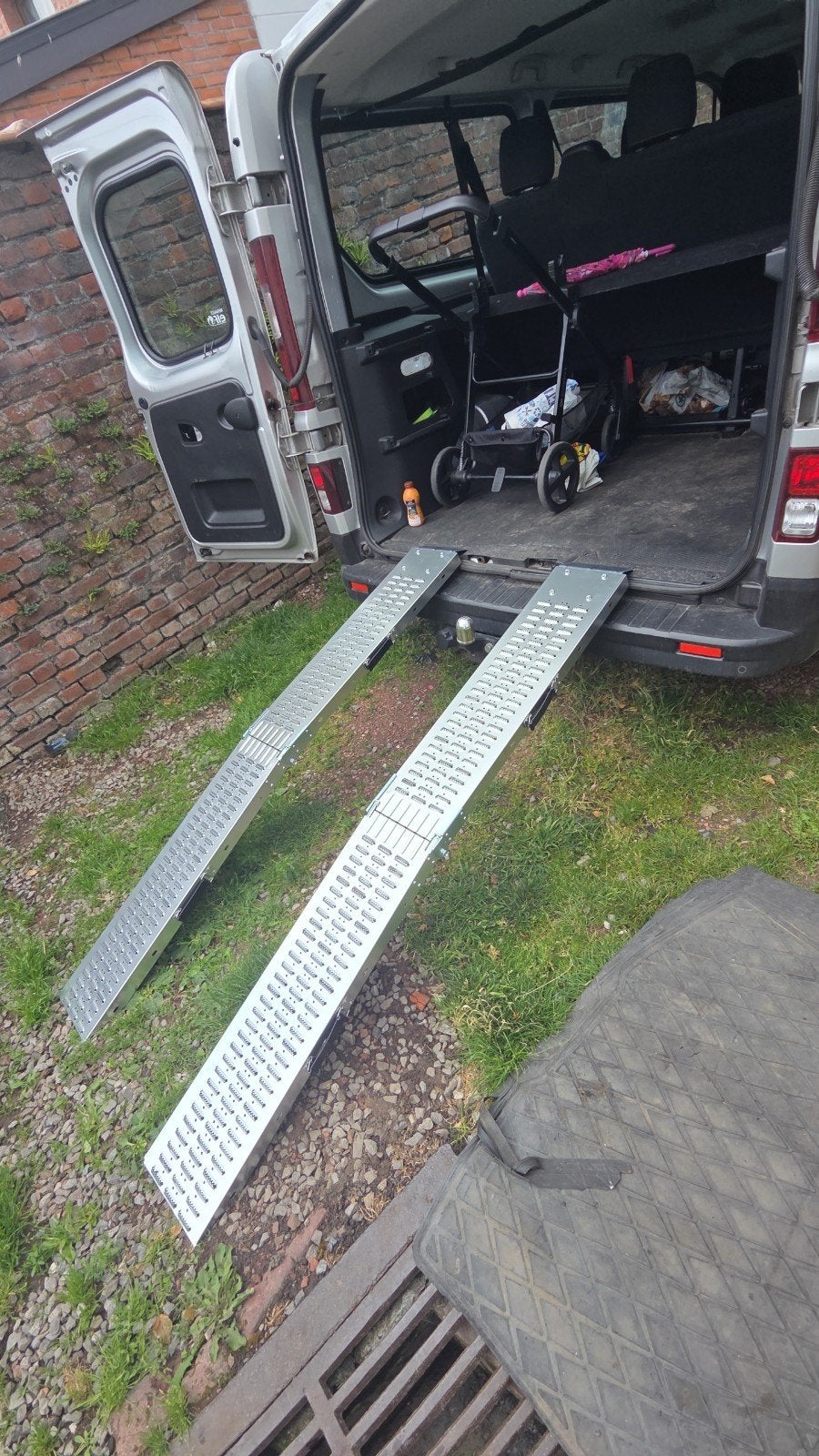 Rampe de chargement, Enlèvement