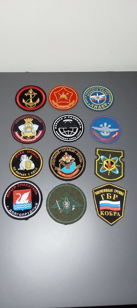 3 - Lot patchs russe, Ophalen of Verzenden, Landmacht, Lintje, Medaille of Wings