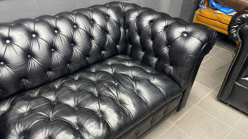 Chesterfield cuir 2 places, Maison & Meubles, Canapés | Salons, Utilisé, Deux personnes, Cuir, Enlèvement
