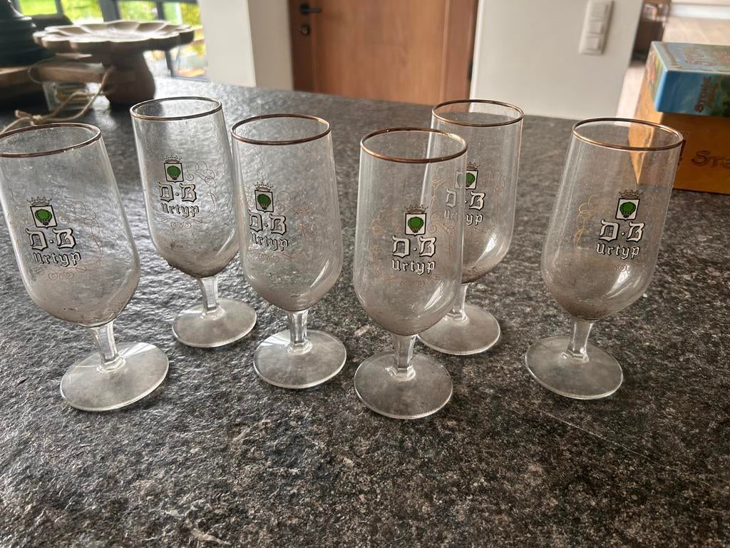 6 glazen DB Urtyp, Verzamelen, Glas en Drinkglazen, Ophalen, Gebruikt, Bierglas