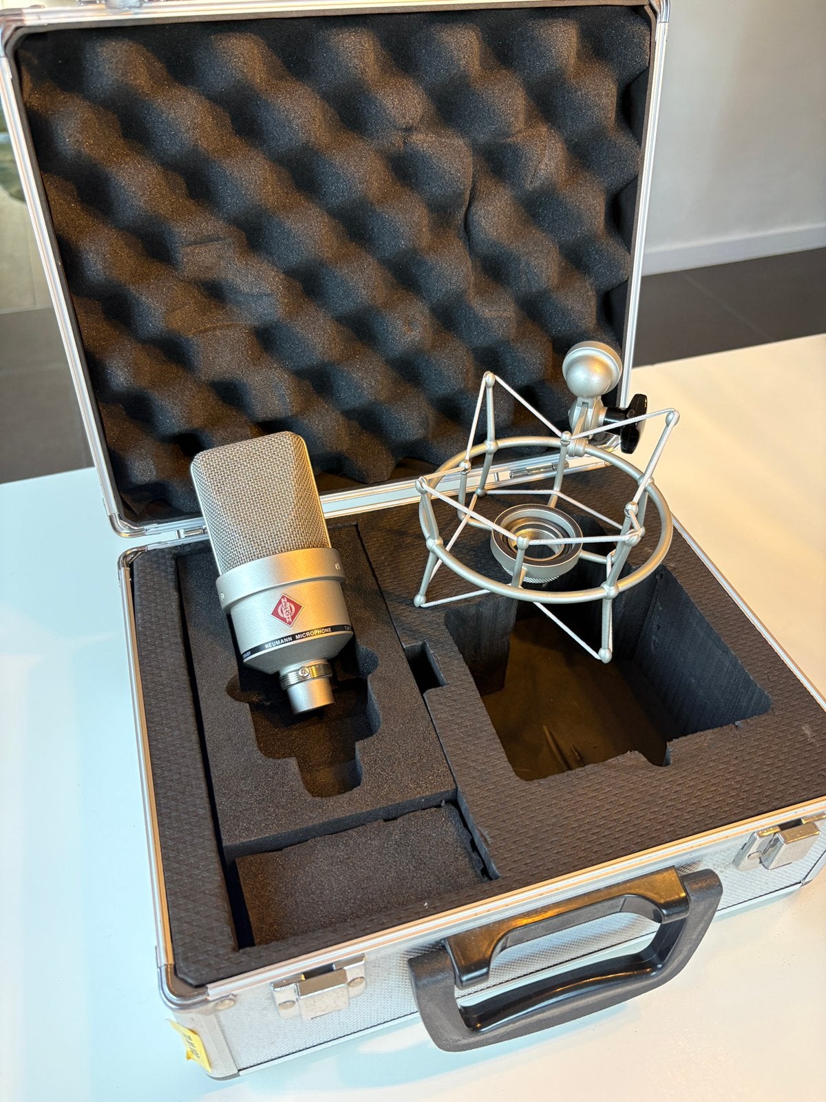 Neumann TLM103 studio bundle, Musique & Instruments, Microphones, Comme neuf, Enlèvement ou Envoi