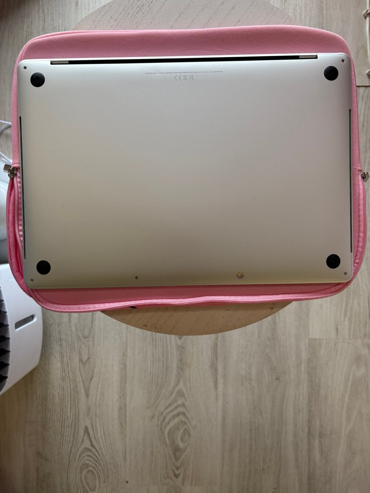 MacBook Pro 15.0" TouchBar parfait état, 256 GB, 15 pouces, Neuf, MacBook Pro
