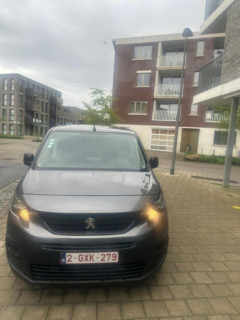 Peugeot partner 1.5blue hdi/gekeurd voor verkoop, Auto's, Bestelwagens en Lichte vracht, Particulier, Achteruitrijcamera, Airbags