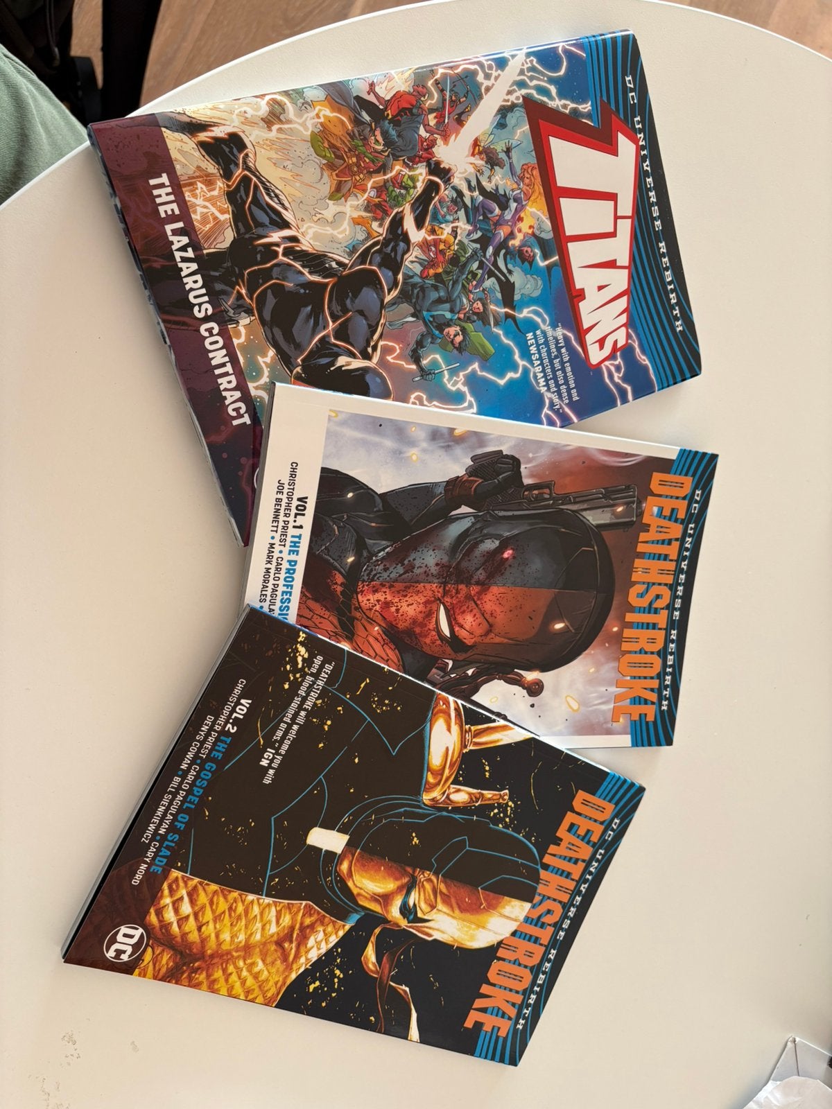 Deathstroke graphic novels, Boeken, Strips | Comics, Ophalen, Amerika, Zo goed als nieuw, Meerdere comics