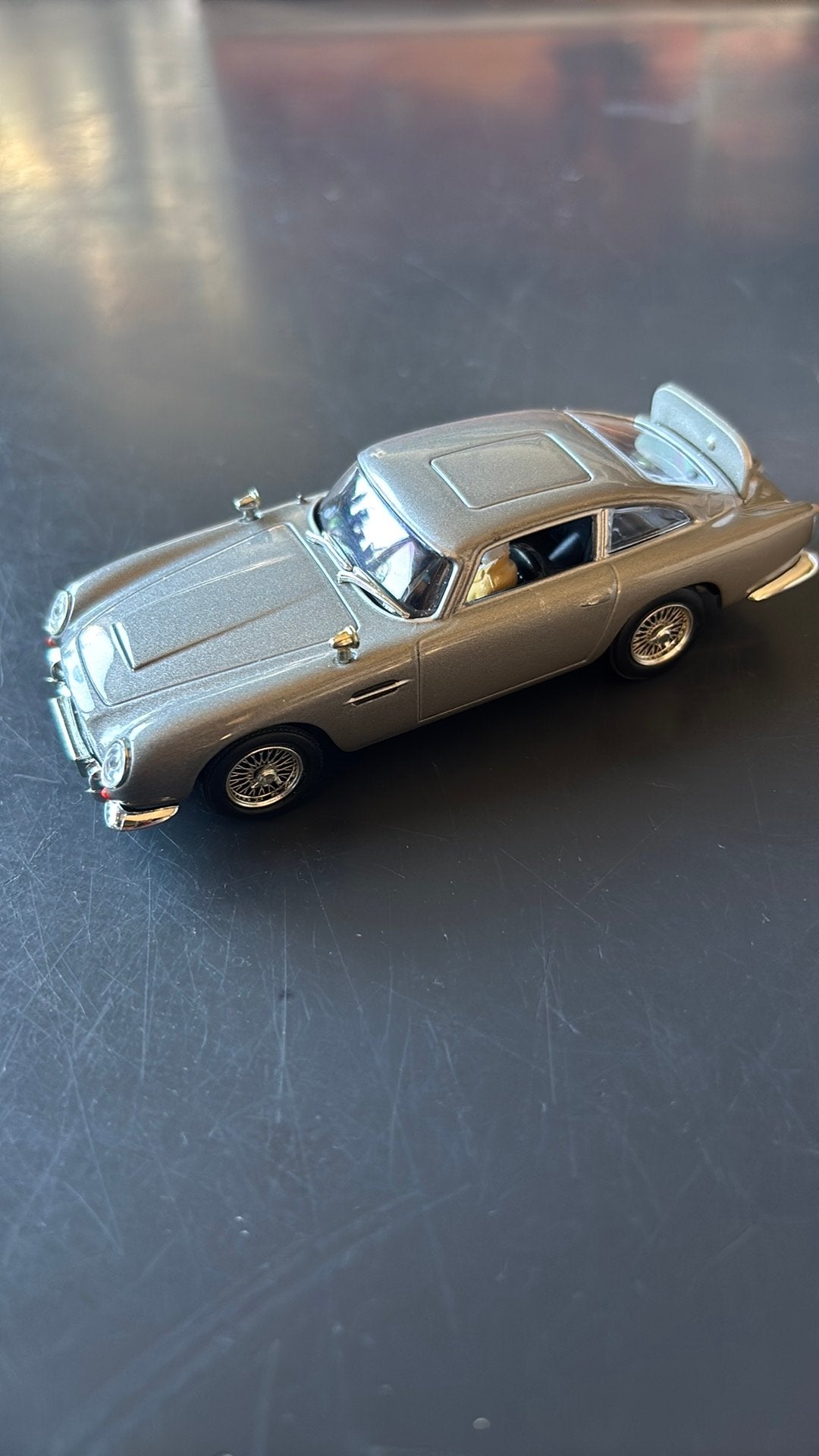 Vintage Aston Martin DB5 schaalmodel 1:43, Ophalen of Verzenden, Zo goed als nieuw, Auto