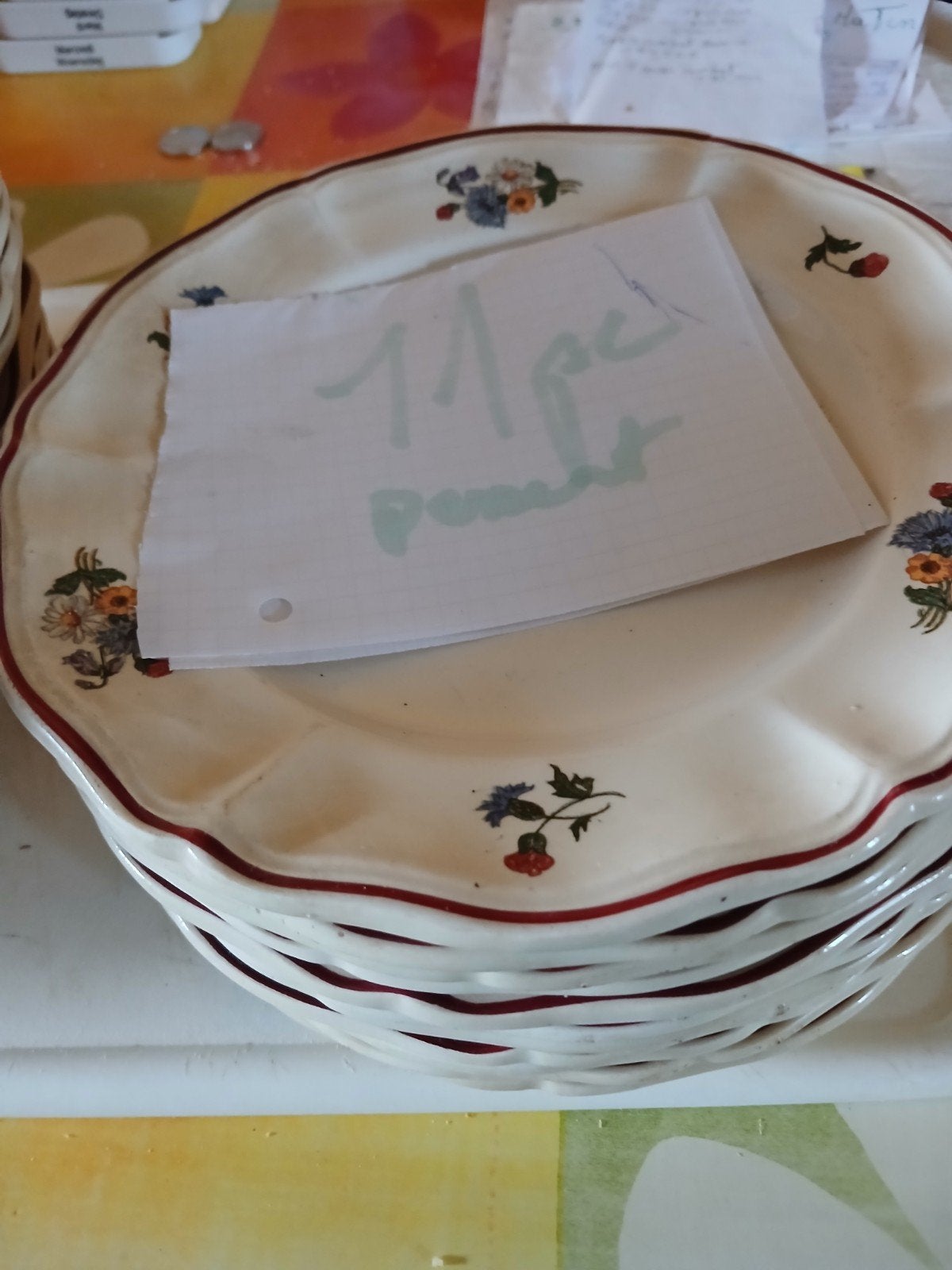 ancienne vaisselle ,je ne répond pas pour negocier!!!, Enlèvement