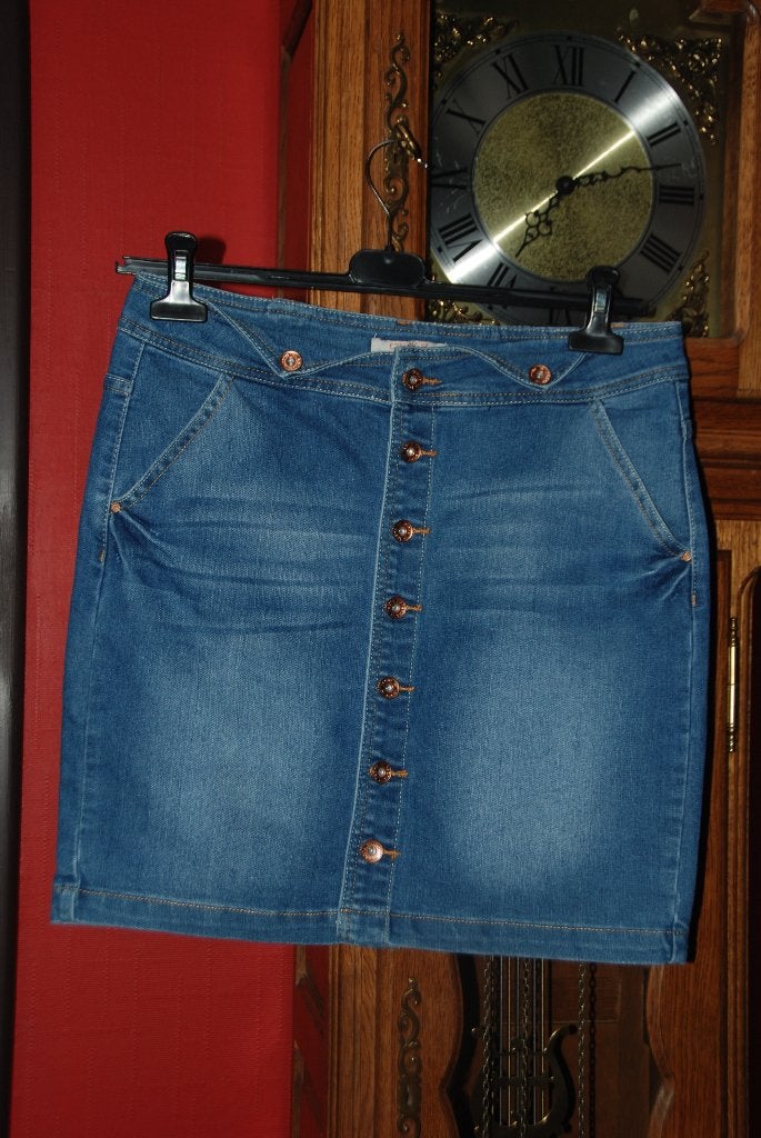 Jupe courte en jeans bleu délavé T40 comme NEUVE!, Taille 38/40 (M), Enlèvement ou Envoi, Au-dessus du genou, Comme neuf