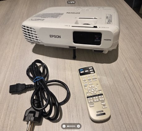 Projector, Ophalen of Verzenden, Zo goed als nieuw, HD (720), Epson
