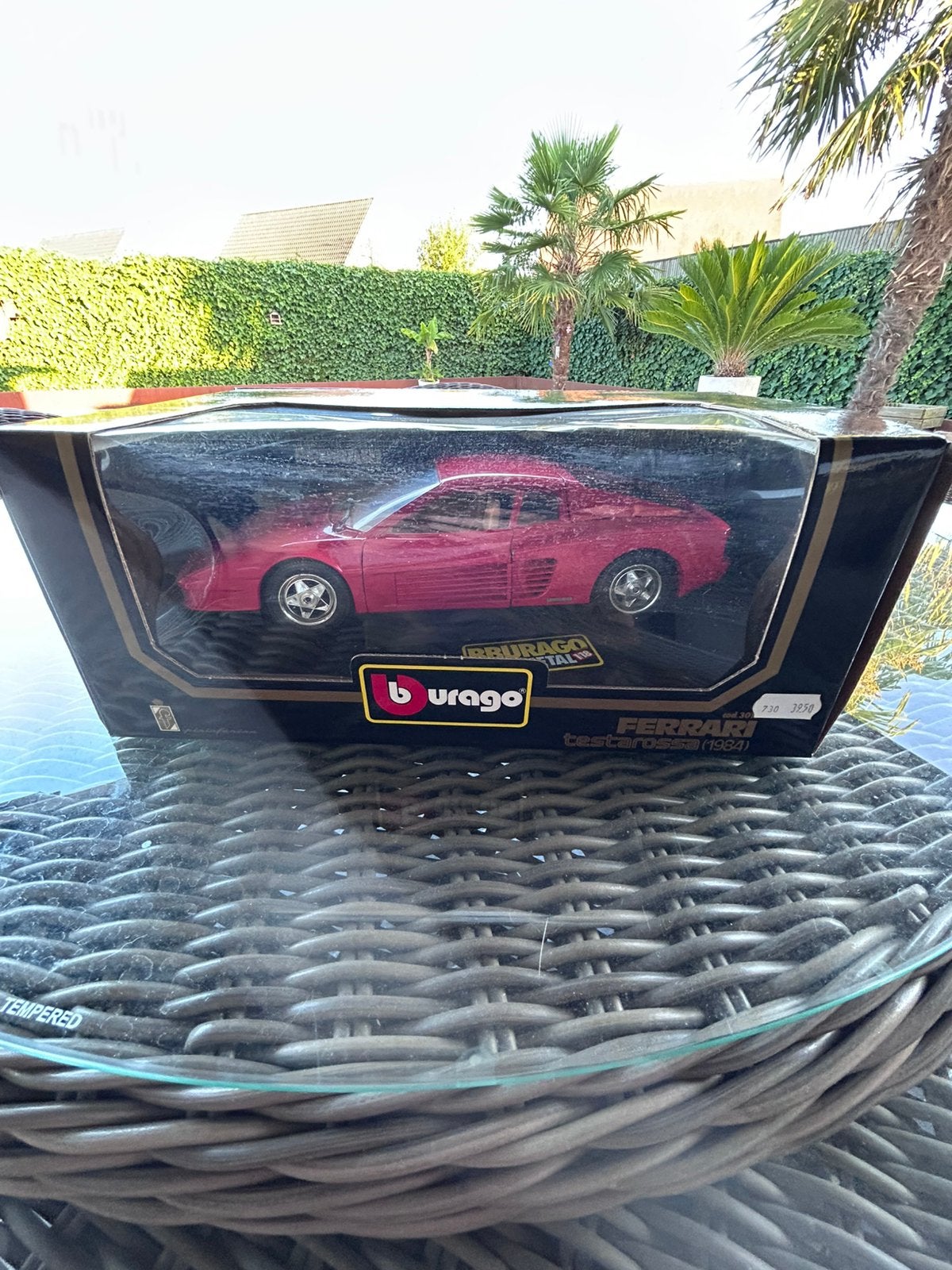 Burago Ferrari Testarossa 1/18 (1984), Enlèvement, Comme neuf, Voiture, Burago